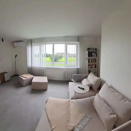 Apartman Slow 63 *