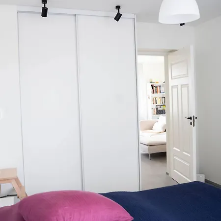 Apartman Slow 63 *